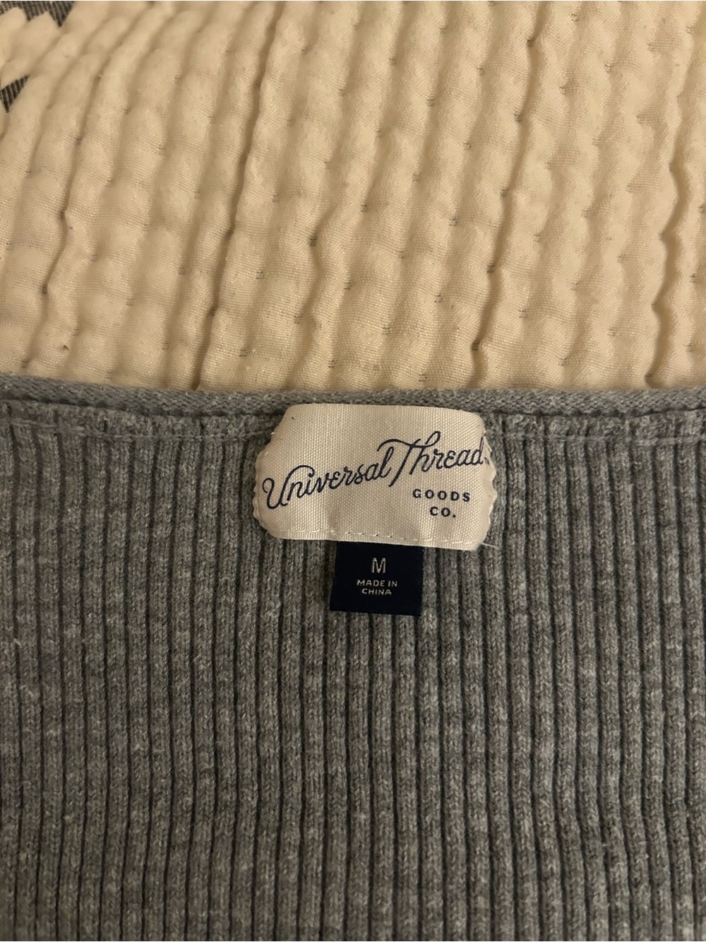 Universal Thread Gray Ribbed Scoop-Neck Button Cardigan - Picture 4 of 9